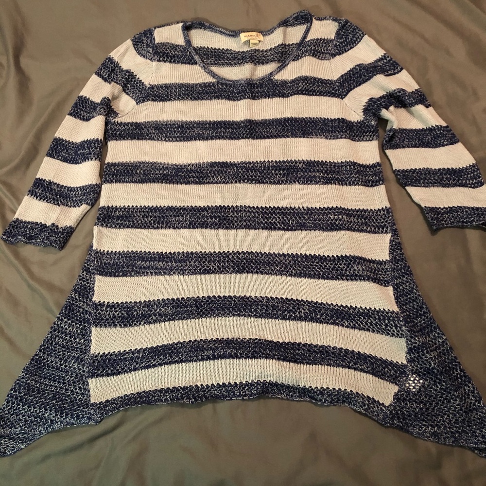One world sweater